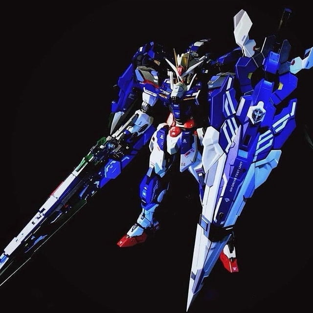 Gundam model Hobby Strike Freedom Gundam Seed Destiny Mobile Suit Model Kit Transforming Mech Handheld Assembly Large Class Robot Need to assemble by hand