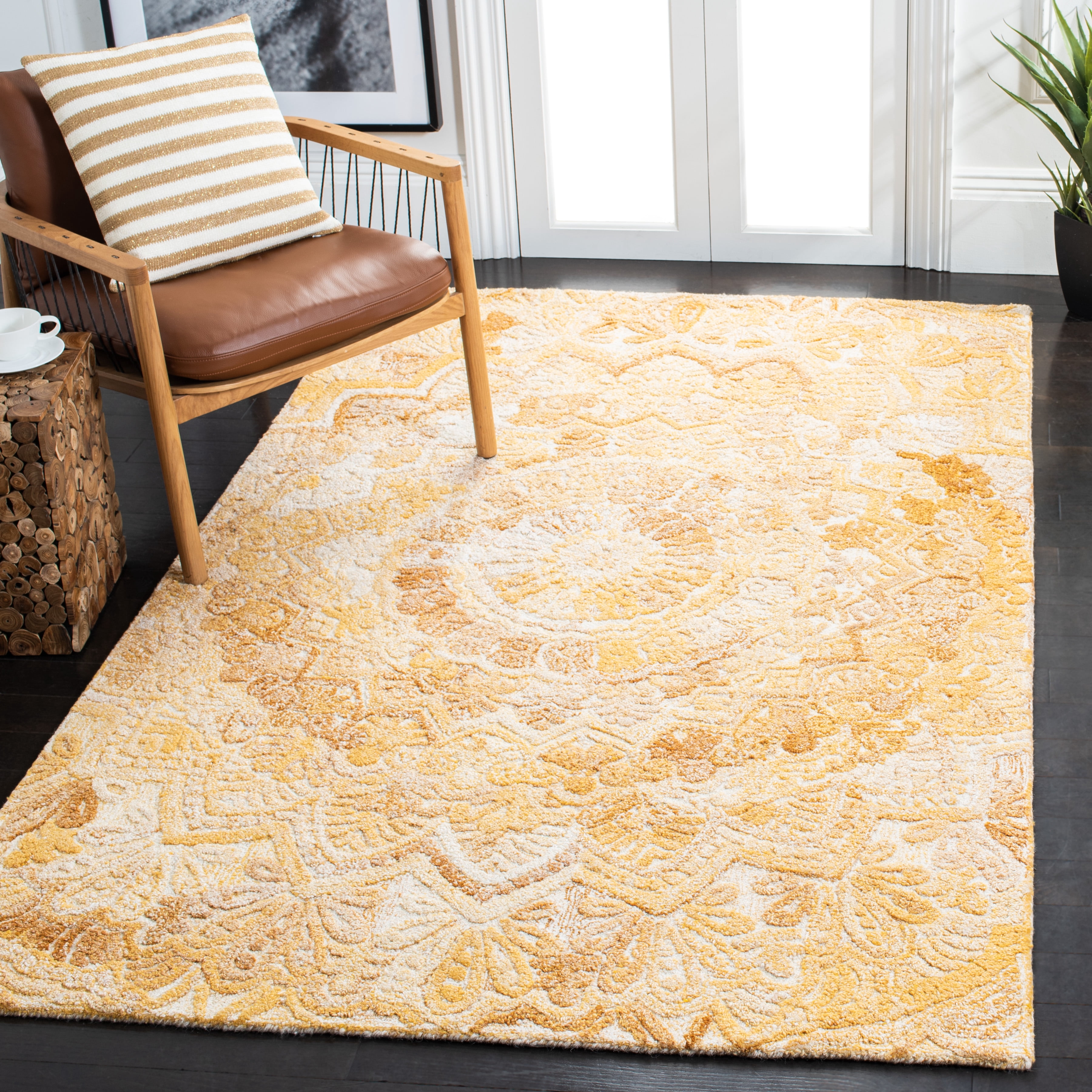 SAFAVIEH Marquee Georgiana Floral Area Rug, Yellow/Ivory, 6' x 6' Square