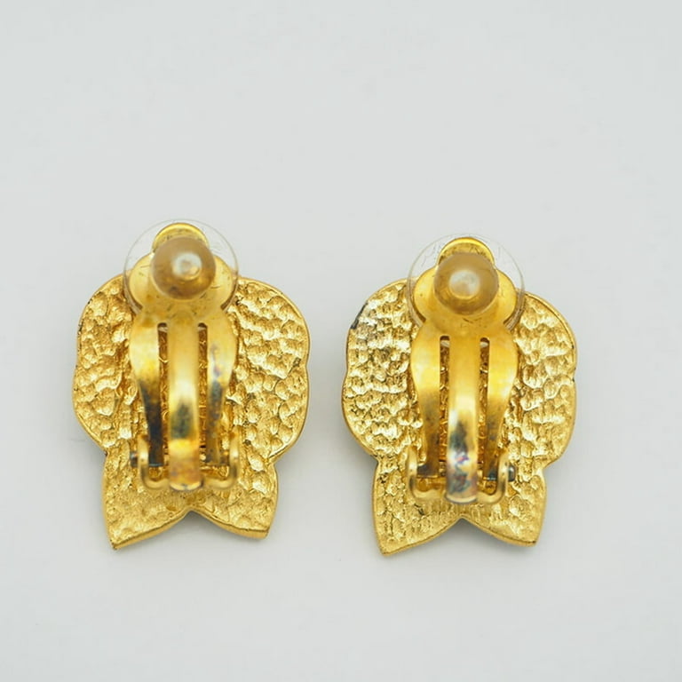 Pre-Owned CHANEL Chanel Camellia Earrings 02A Black x Gold Flower Motif  (Like New)