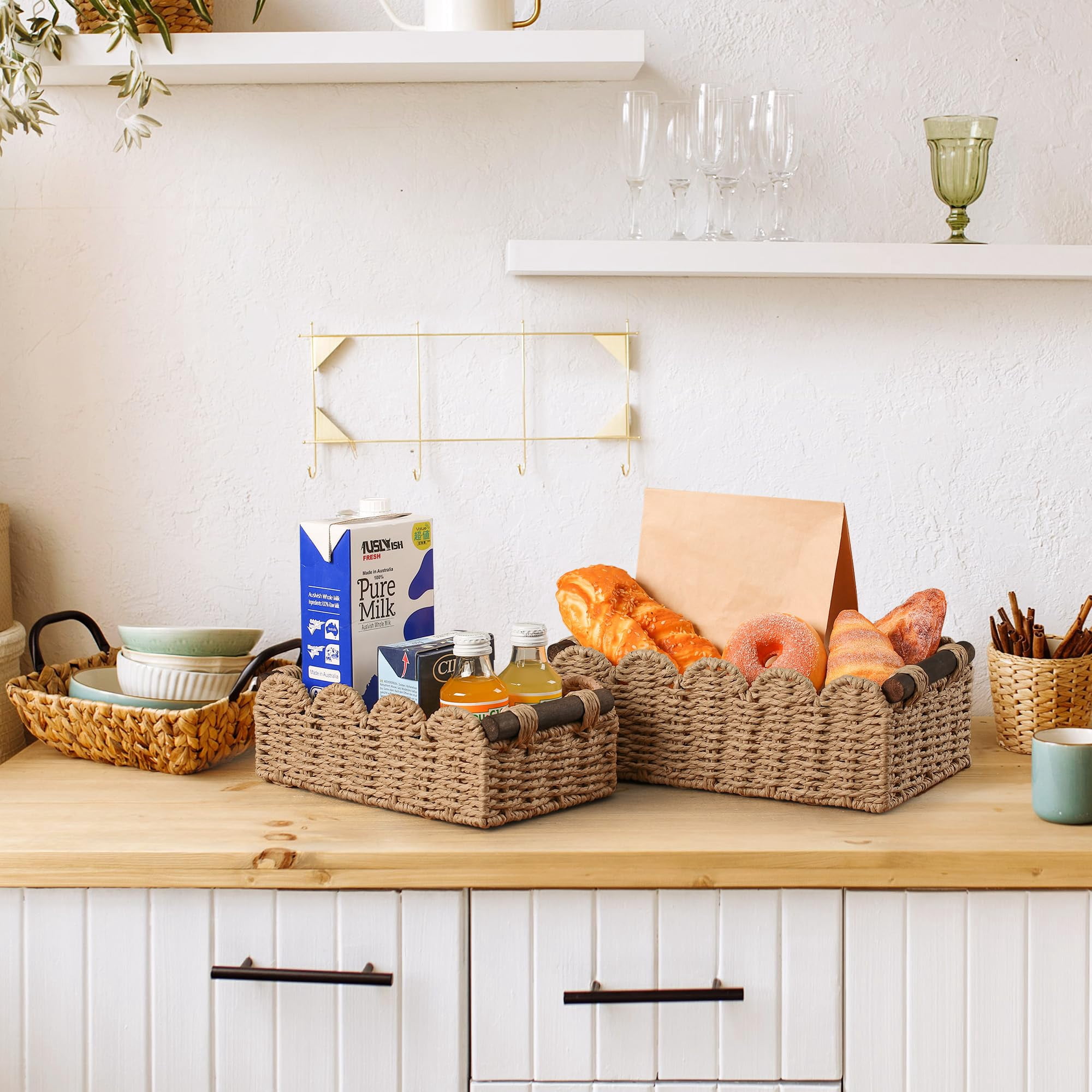 Cream Wicker Storage Basket Tank Top Organizer
