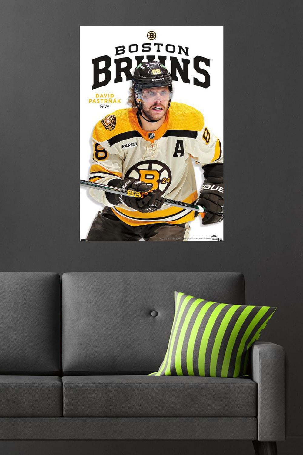 NHL Boston Bruins - David Pastrnák Feature Series 24 Wall Poster, 22.375" x 34"