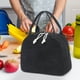 thumbnail image 3 of Xihbxyly Bolsa de Almuerzo de Pana, Tela Suave Vintage, Diseño Aislante, Estampado de Fresas, Correa Portátil Práctica, Múltiples Compartimentos, Organizador de Almuerzo para Trabajo y Viajes, Uso Di, 3 of 6