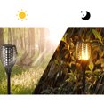 thumbnail image 4 of Lámpara De Jardín Con Antorcha De Jardín Lámpara Solar Luz Sweethay HA026110-00, 4 of 5