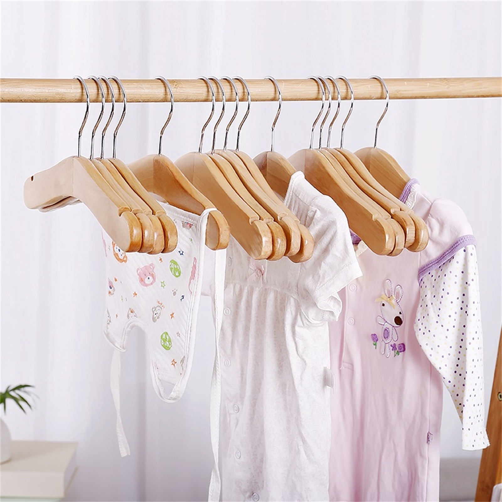 GAMVDOUT Baby Child's Decoration Standard Wooden 1-Tier Clothes Hangers, Natural, 10 Count