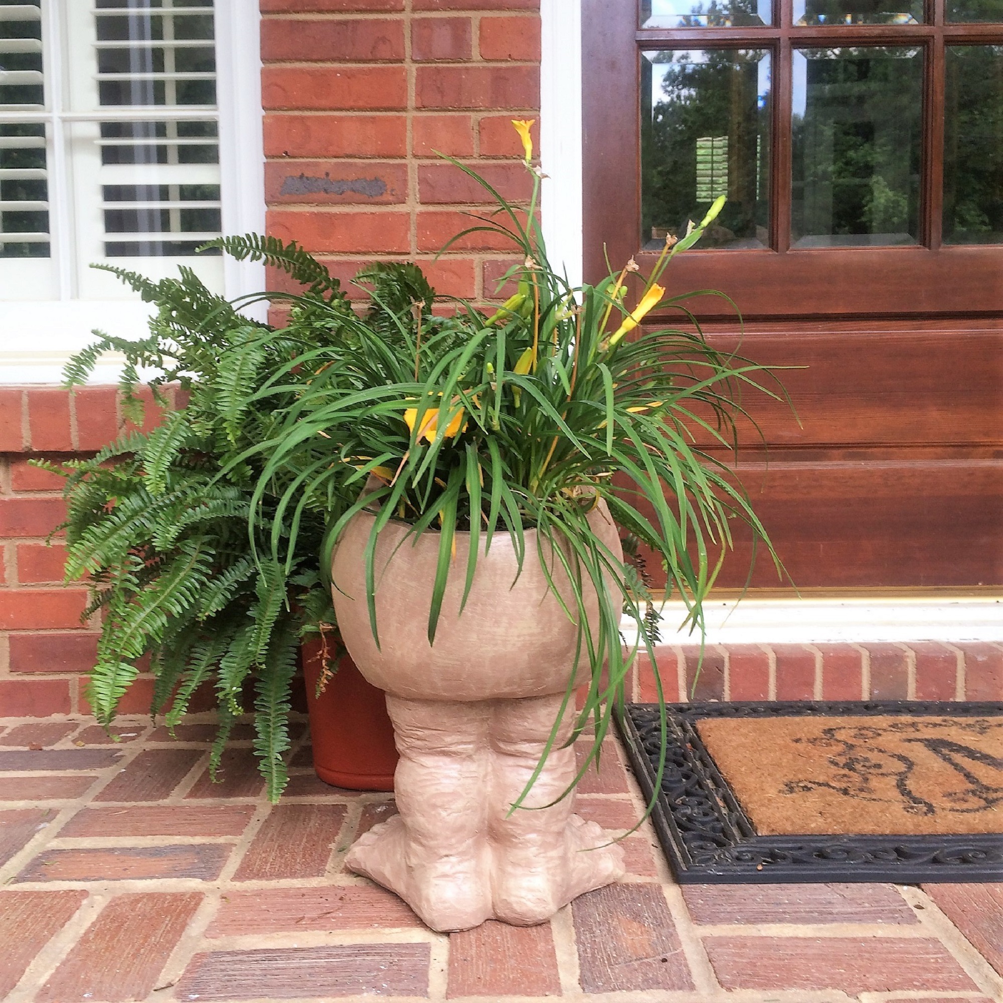 Homestyles Stone Wash Uncle Nate the Muggly Face Humorous Statue Planter Pot
