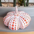 thumbnail image 1 of Juguete de calabaza de punto ondulado Yayoi Kusama, almohada de decoración de calabaza para Halloween, juguetes para bebés y niños, almohada decorativa para sofá y hogar, 1 of 5