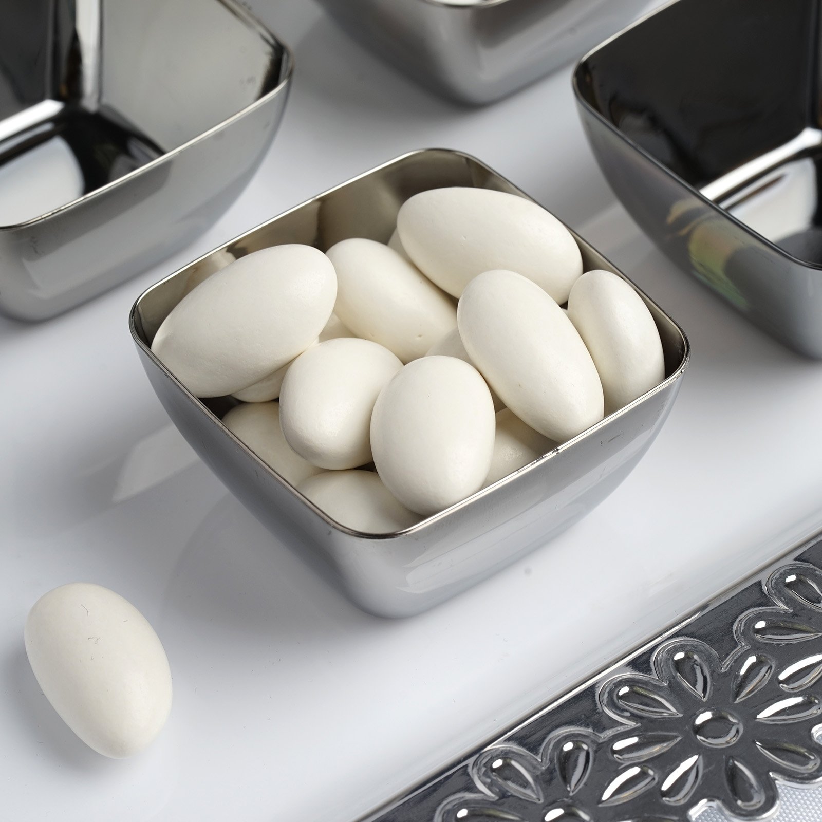 Efavormart 90 Pcs Silver 2oz Mini Disposable Plastic Dessert Bowls