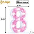 thumbnail image 4 of Luz LED con batería Pooqla Marquee número 8, color rosa con purpurina, 4 of 6