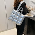 thumbnail image 2 of Bolso Mano para Mujer Acolchado Con Cierre Al Aire Libre, 2 of 9