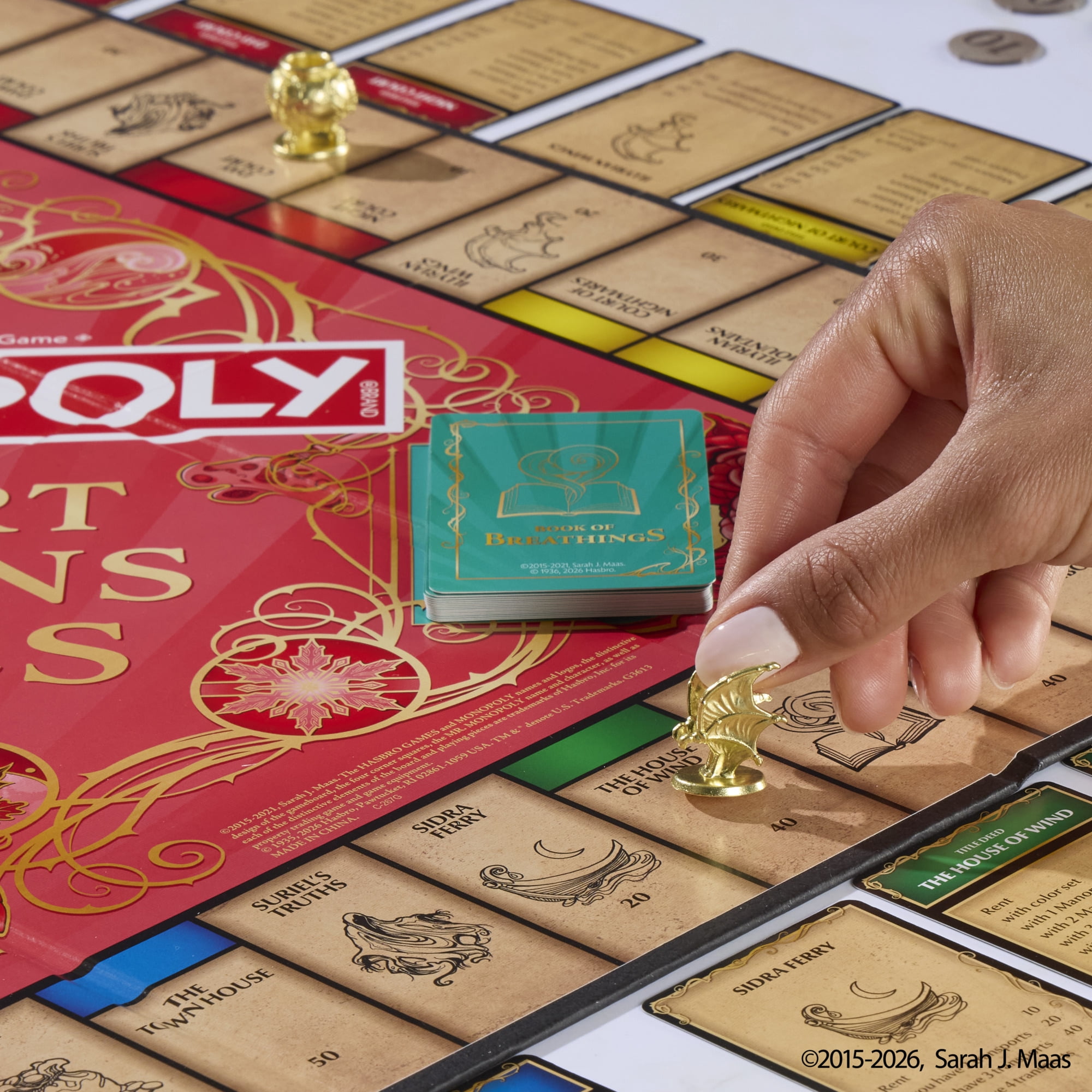 Monopoly: A Court of Thorns and Roses Edition Board Game, Ages 17 and up