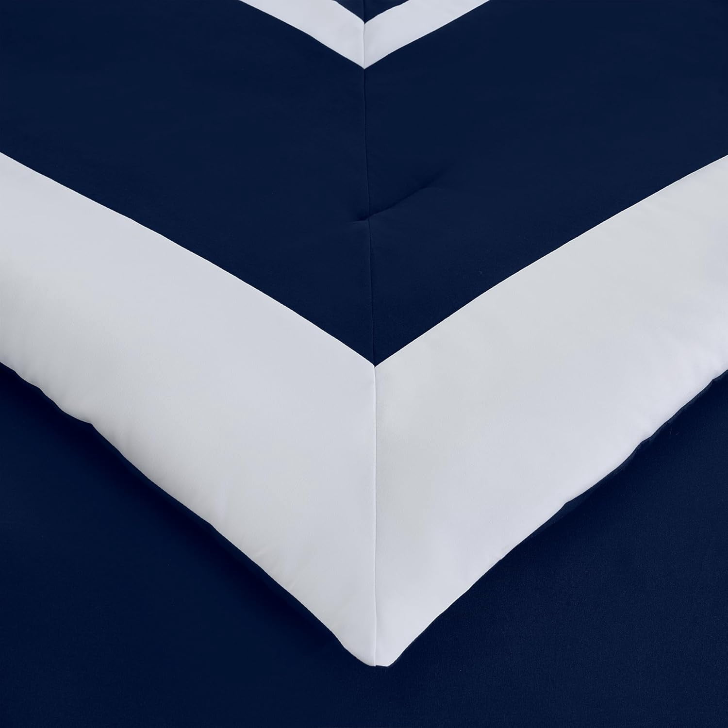 Chezmoi Collection Caprice 7-Piece Hotel Style Comforter Set King Size, Navy/White Square Pattern Color Block Bedding with Decorative Pillows, Luxurious Lightweight All Season Bed Set