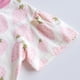 thumbnail image 4 of Blusas y camisas de manga corta con cuello redondo para niña, camiseta de verano con estampado de fresas, manga corta, top holgado y dulce de moda para bebé, top de algodón para niña., 4 of 6