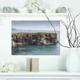 thumbnail image 1 of Énorme Rocher dans un Panorama Côtier - Grande Toile d'Art du Bord de Mer, 1 of 3