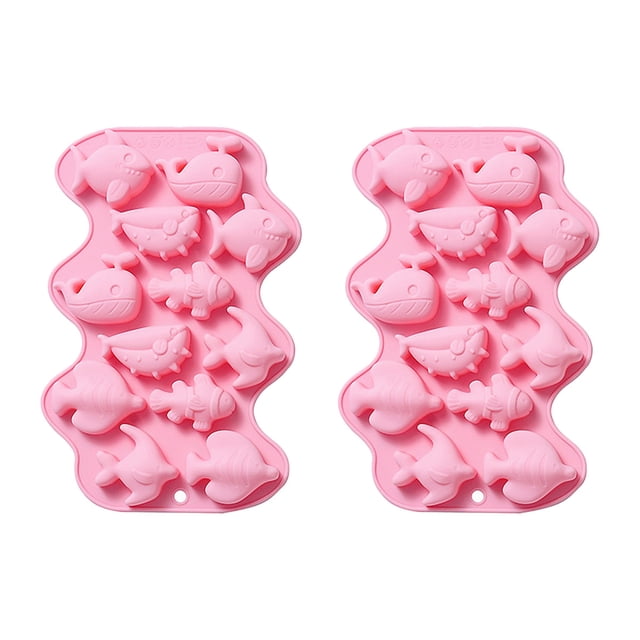 moldes para galletas de chocolate, moldes de animales marinos con diferentes formas y moldes para cubitos de hielo.