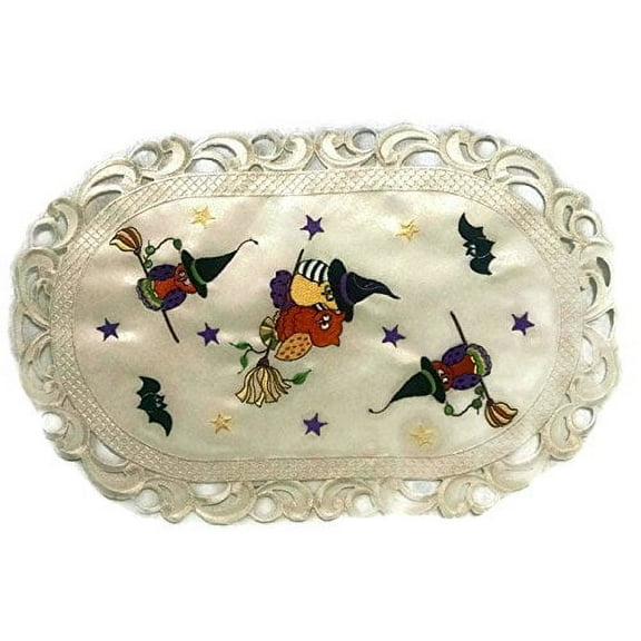 Doily Boutique Halloween Placemat or Doily with Owls and Witch Hats on Ivory Fabric, Size 11 x 17 inches