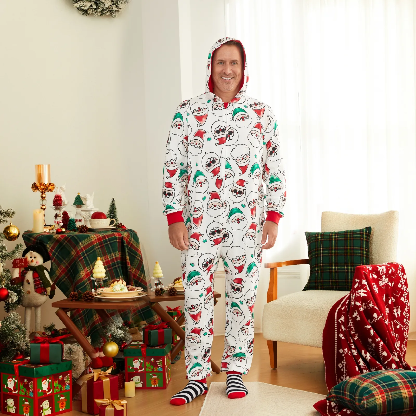 PatPat Christmas Family Matching Pajamas Holiday Couple Onesies for Men Allover Santa Claus Print Long Sleeve Hooded Zipper One Piece Pjs with Socks, M