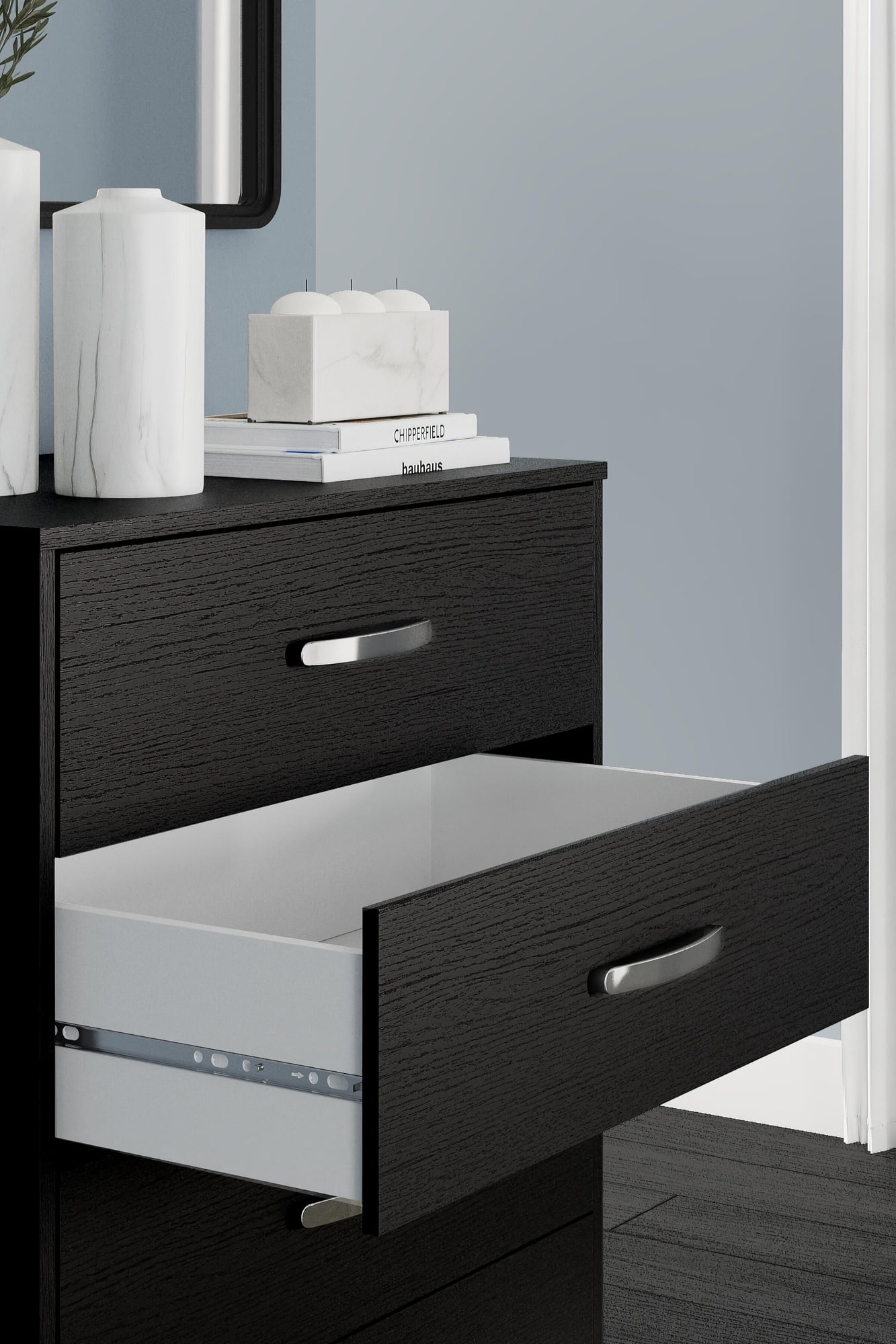 Signature Design by Ashley Casual Finch Chest of Drawers, Black