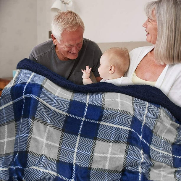Waterproof Blanket Water Resistant Pee Proof Couch Sofa Bed Protector Cover for Baby Elders Premium Soft Plush Sherpa Fleece Throw and Blanket