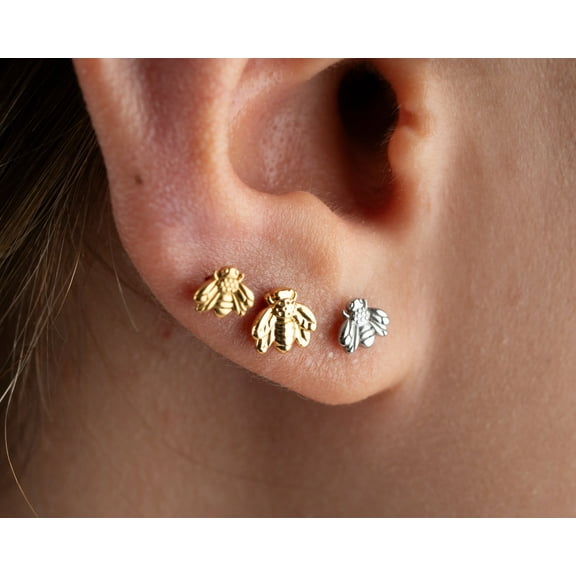 18G Titanium Flat Back Push in Bee Labret Stud Earrings, Threadless Tragus Stud Helix Stud Cartilage Earring, Nap Earring (1 Pair)