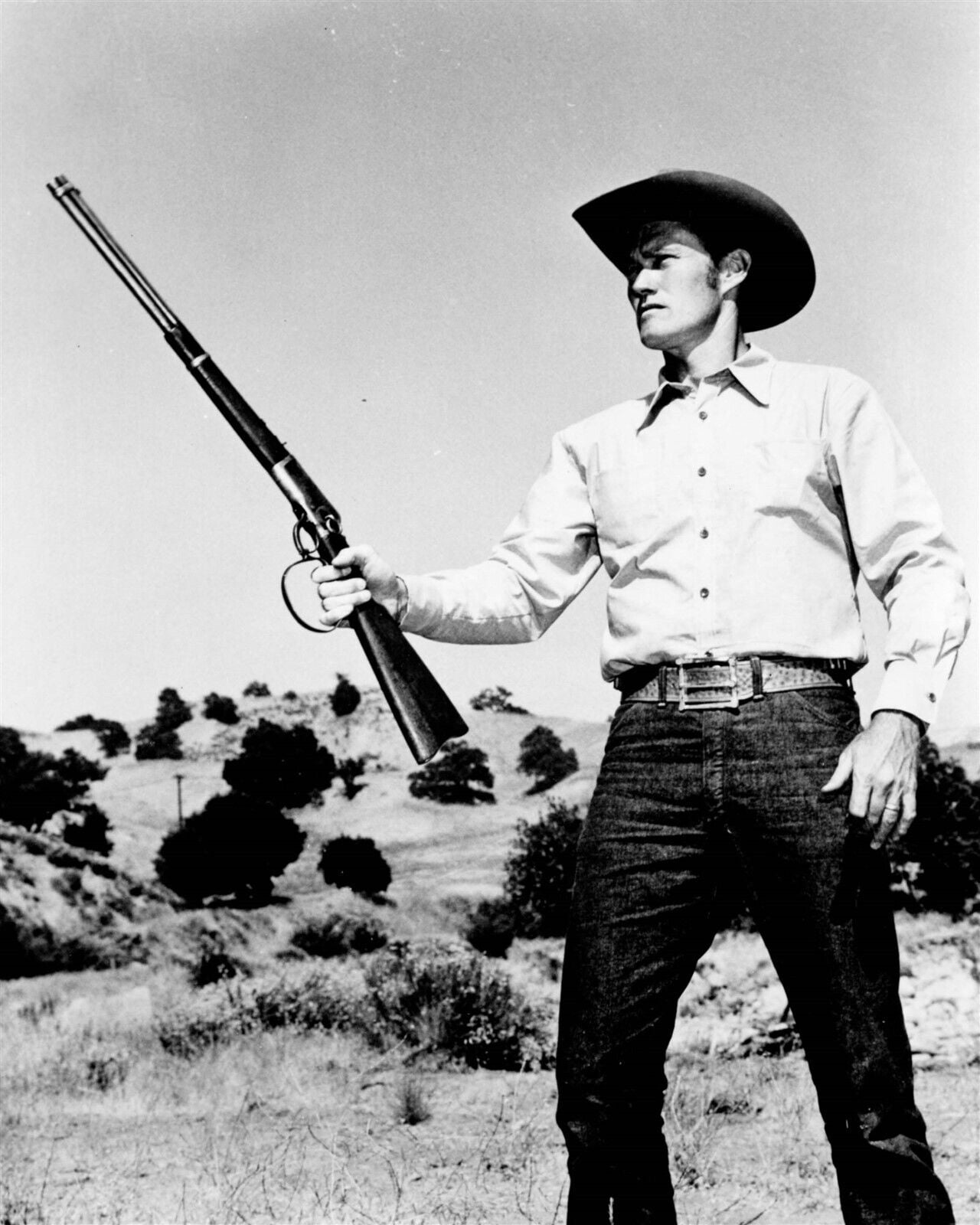 Chuck Connors rifle at the ready in his right hand The Rifleman TV 5x7