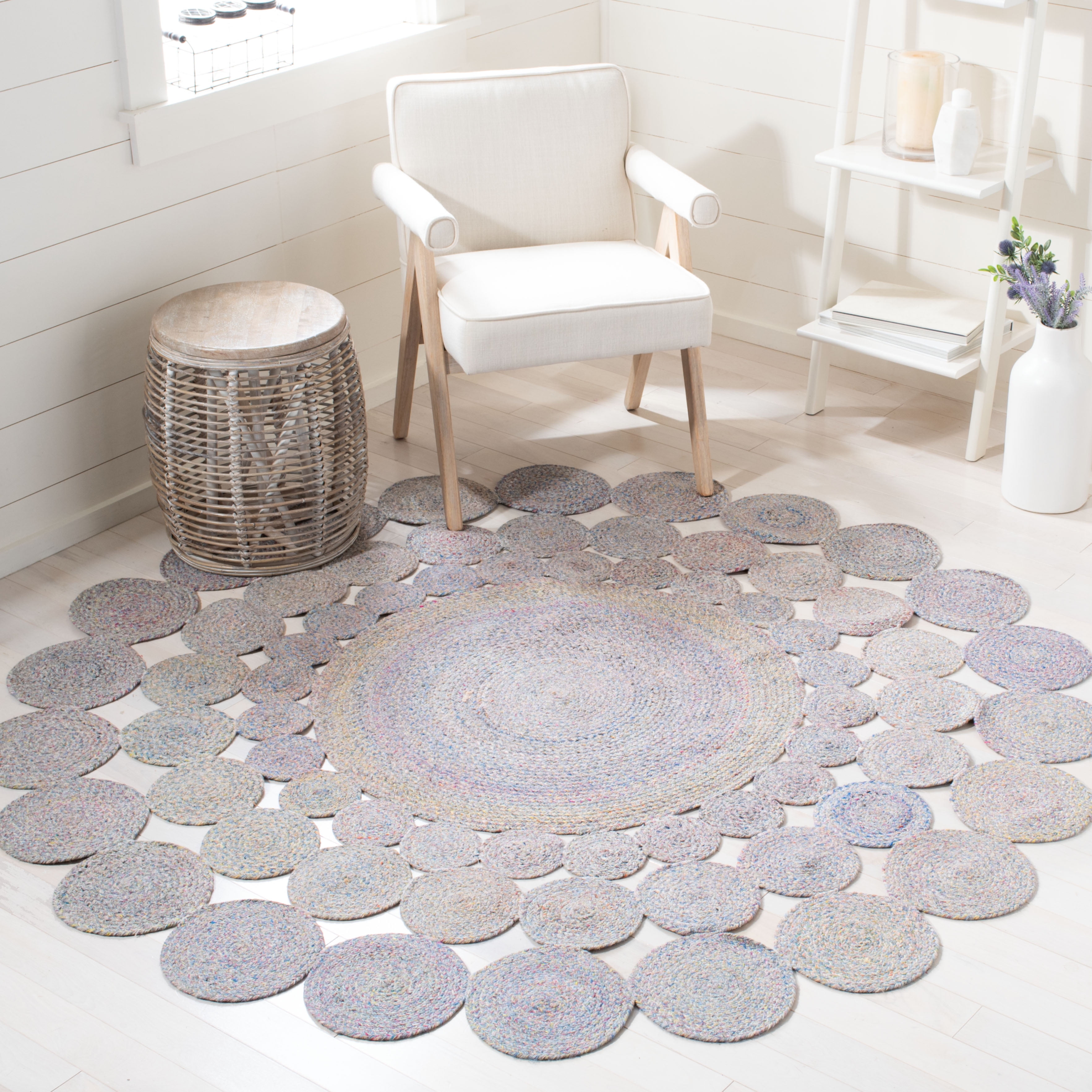 SAFAVIEH Cape Cod Damjana Abstract Dots Polyester Area Rug, Blue/Yellow, 5' x 5' Round