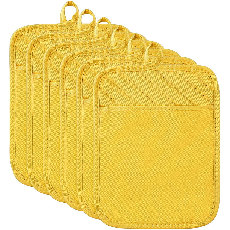Choice 9 1/2 x 8 1/2 Terry Cloth Pot Holder / Pan Grabber with Pocket