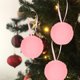 thumbnail image 5 of Luces navideñas peludas, adornos navideños para árbol, decoraciones navideñas colgantes verdes, bola colgante de 8 cm, 5 of 8