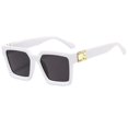 thumbnail image 1 of Gafas de sol vintage de montura grande para chicas sexys, gafas súper geniales para hombres y mujeres, gafas de sol de verano resistentes a los rayos UV, 1 of 6