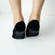 thumbnail image 3 of Calcetines de yoga antideslizantes para mujer, para pilates, danza, ballet y pilates (negros), 3 of 5
