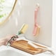 thumbnail image 5 of Ofertas de Locura, Cepillo para zapatos, cerdas suaves, mango largo, cepillo de limpieza engrosado que se puede colgar sobre las manchas sin dañar los zapatos Akmoler, 5 of 9