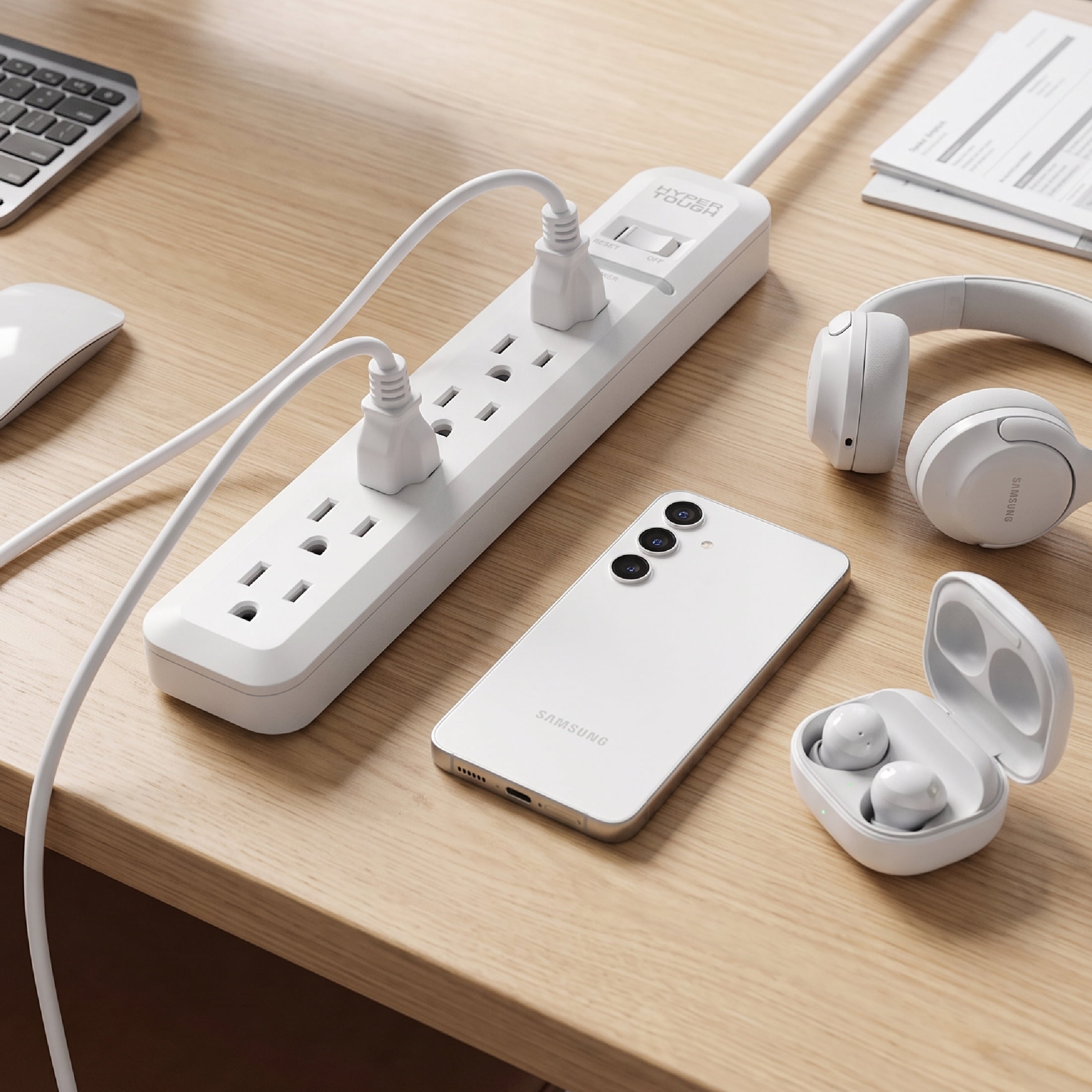 Hyper Tough 6 Outlet Surge Protector with 2.5 ft Extension Cord, White