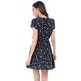 thumbnail image 4 of Vestido Floral Allegra K de Manga Corta con Cinturón y Cuello en V Cruzado para Mujer Talla S Azul, 4 of 6
