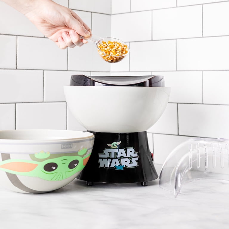 キッチン家電 Ana Glenda yoda Uncanny Brands Star Wars The Mandalorian Popcorn Maker- Baby Yoda