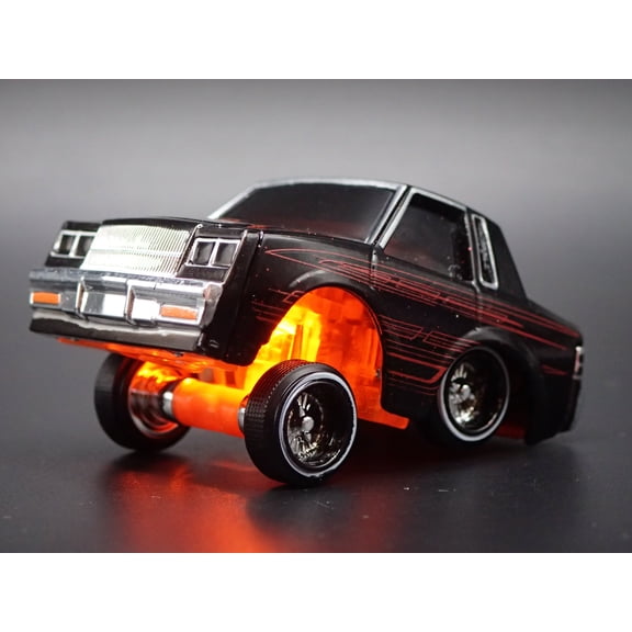 Open Box 1987 87 BUICK REGAL CAR TUNED LOWRIDER BLACK 1:64 SCALE DIORAMA DIECAST MODEL CAR