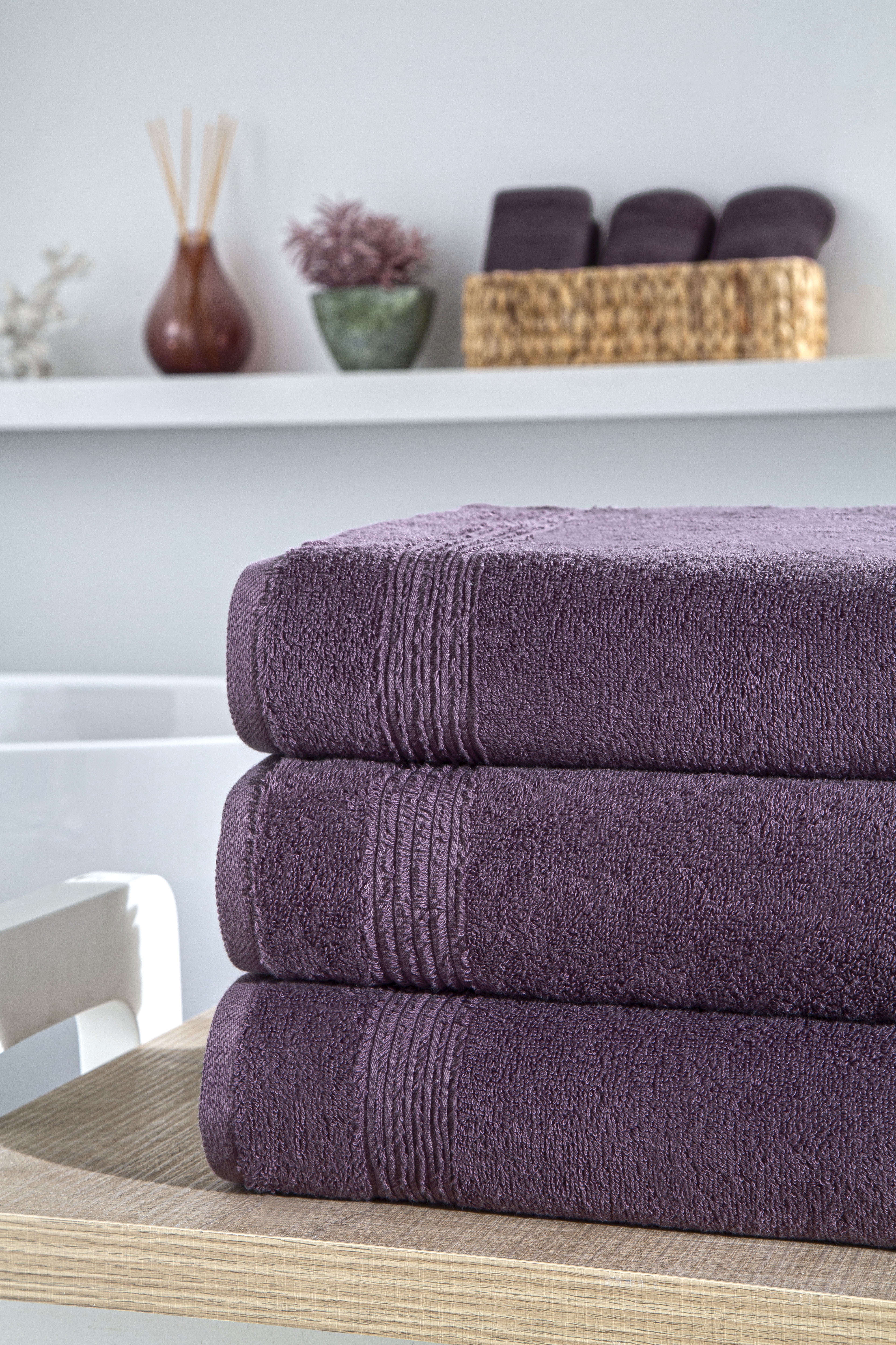 Ozdilek 4-Piece Bath Towels, 30x60" 100% Turkish Cotton, Quick-Dry & Lightweight Body Towels, Breathable, Space-Saving Shower Towel Set for Bathroom, Pool, Gym, Orchid