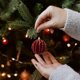 thumbnail image 5 of Adornos para bailes de Navidad de 8 cm con forma especial | Decoraciones de árbol festivo de plástico: azul multicolor rojo azul oscuro | Colgantes duraderos para la exposición de ventanas | Paquete, 5 of 6