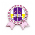 thumbnail image 1 of La guerra nunca cambia Insignia broche Medalla rosa premiada, 1 of 3