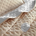 thumbnail image 3 of Set de Colcha Doble Vista Smart Bamboo Bliss King Size Confort Suave MOD Dorado, 3 of 7