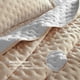 thumbnail image 3 of Set de Colcha Doble Vista Smart Bamboo Bliss King Size Confort Suave MOD Dorado, 3 of 7