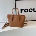 thumbnail image 4 of Bolsos de mano de mujer de PU con cremallera, bolsos de hombro con compartimento interior a la moda, cadena suave, colores sólidos, 2024, bolsos de alta calidad para mujer, 4 of 5
