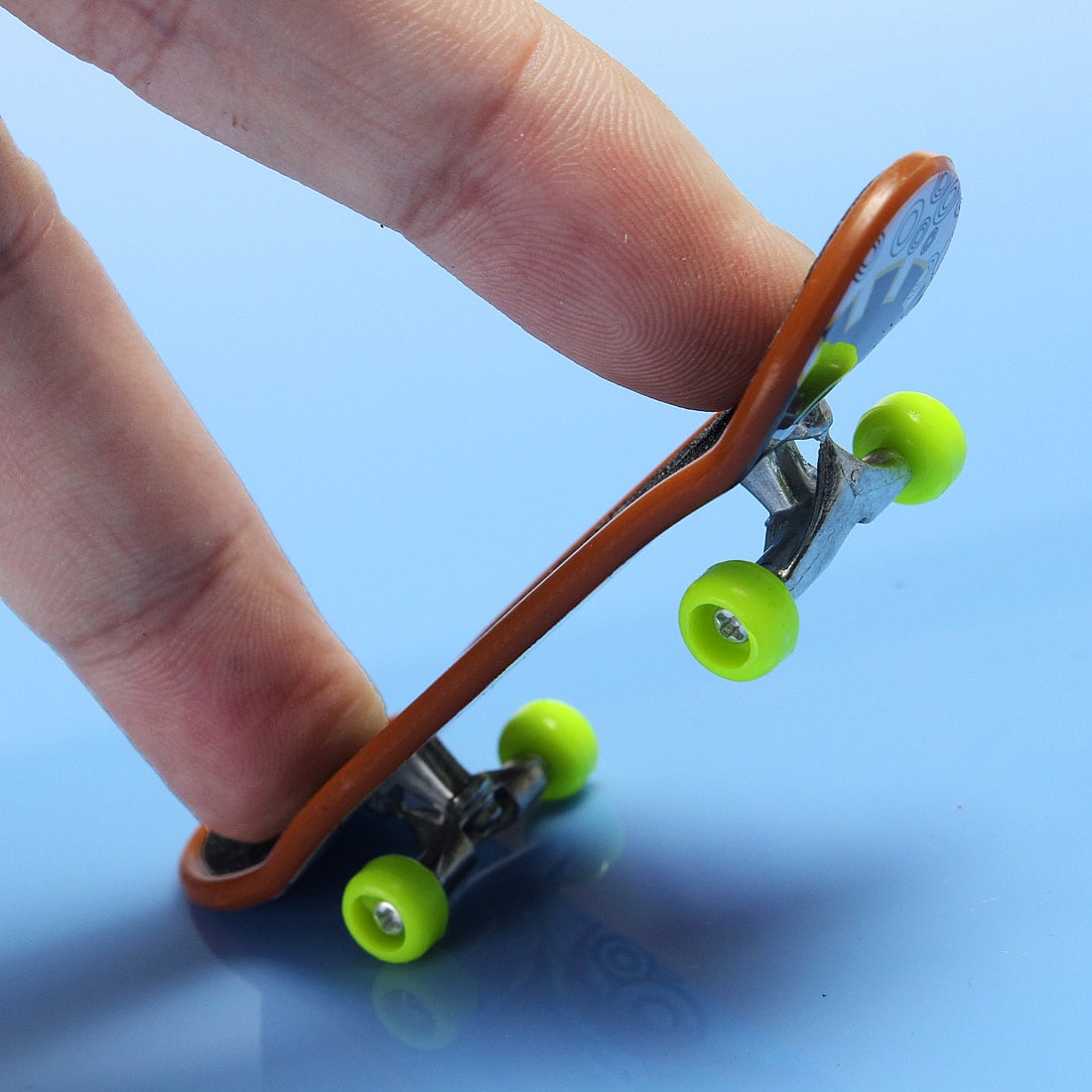mini skateboard toy
