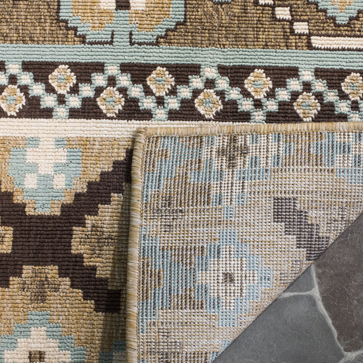 SAFAVIEH Veranda Dogon Southwestern Indoor/Outdoor Area Rug, 2'7" x 5', Cream/Brown