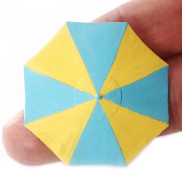 1/64 Mini Parasol modelo decorativo para casa de , habitación, jardín, Micro paisaje, decoración de bonsái, adornos para pasteles, accesorios, Azul amarillo Yotijar paraguas en miniatura