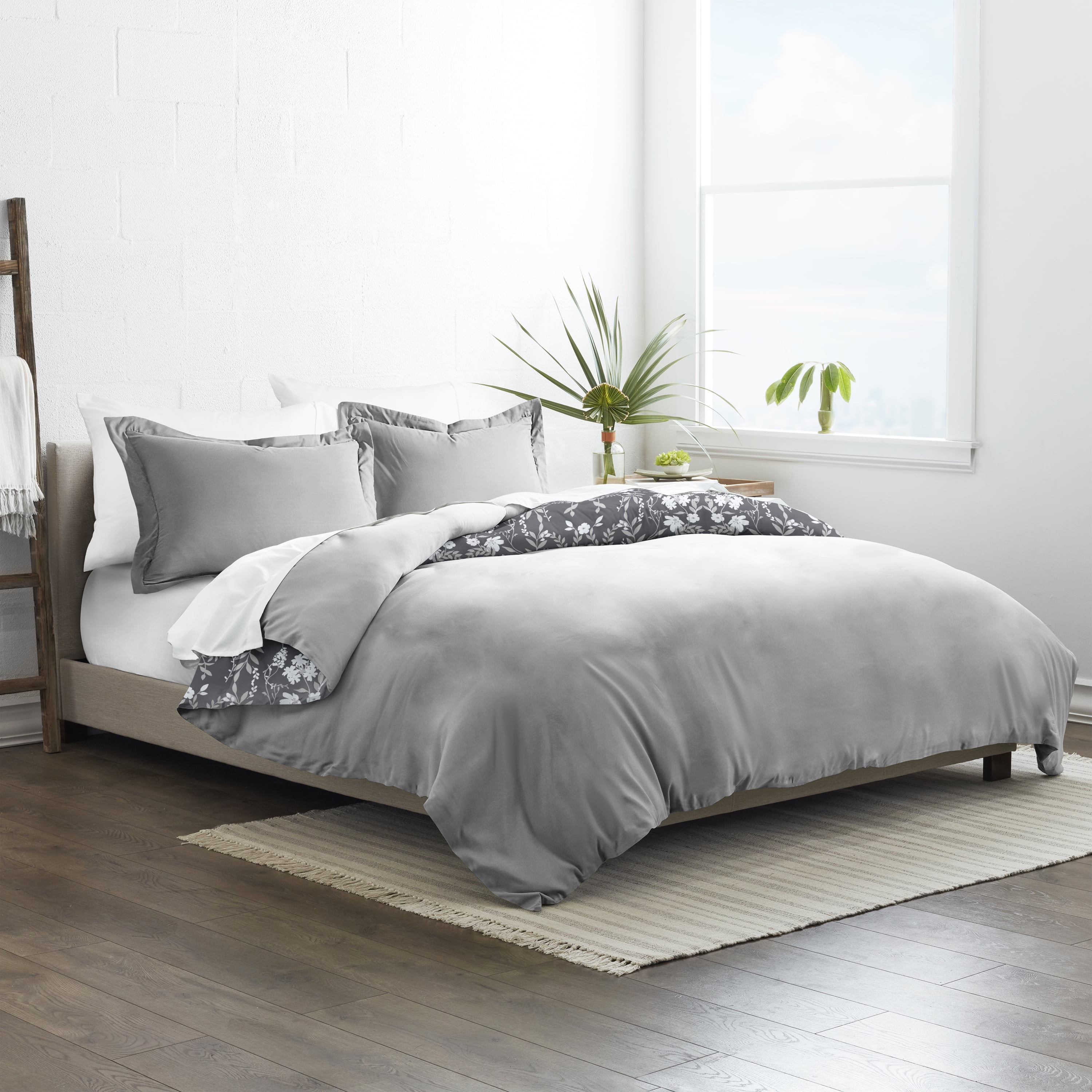 Noble Linens Black Reversible Secret Garden Print 2-Piece Duvet Cover Set, Twin/TwinXL
