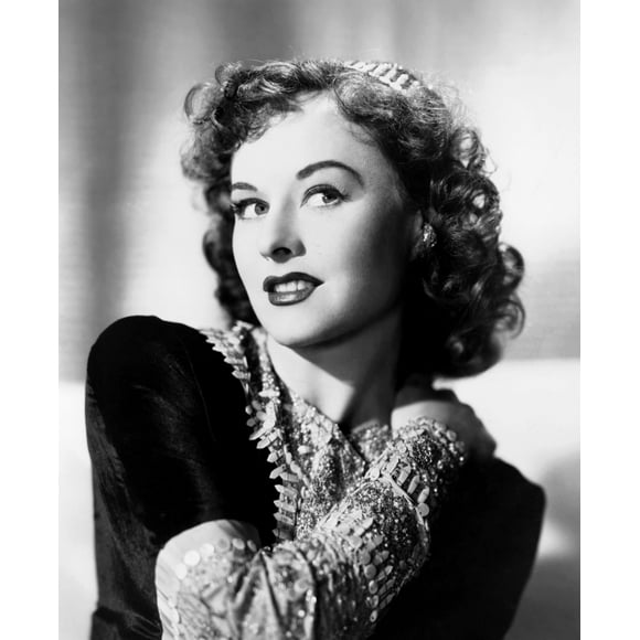 Paulette Goddard 1940 Photo Print (16 x 20)