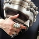 thumbnail image 4 of Qarigey Anillo de diseño de cabeza de anciano, anillos de escultura de aleación de concha clásica, joyería de mano Universal para boda, aro de fiesta Ropa, zapatos y accesorios Miscelánea tipo 10, 4 of 6