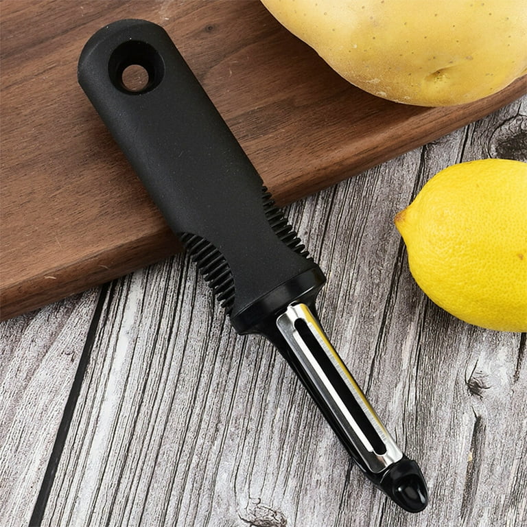 Buy Microplane Professional Swivel Peeler for Vegetables and Potatoes -  Razor-Sharp Blade - Ergonomic Design - Essential Kitchen Tool for Ho