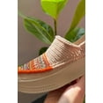 thumbnail image 4 of Collection Cube de Chaussures Kurdes Patrimoniales, 4 of 5