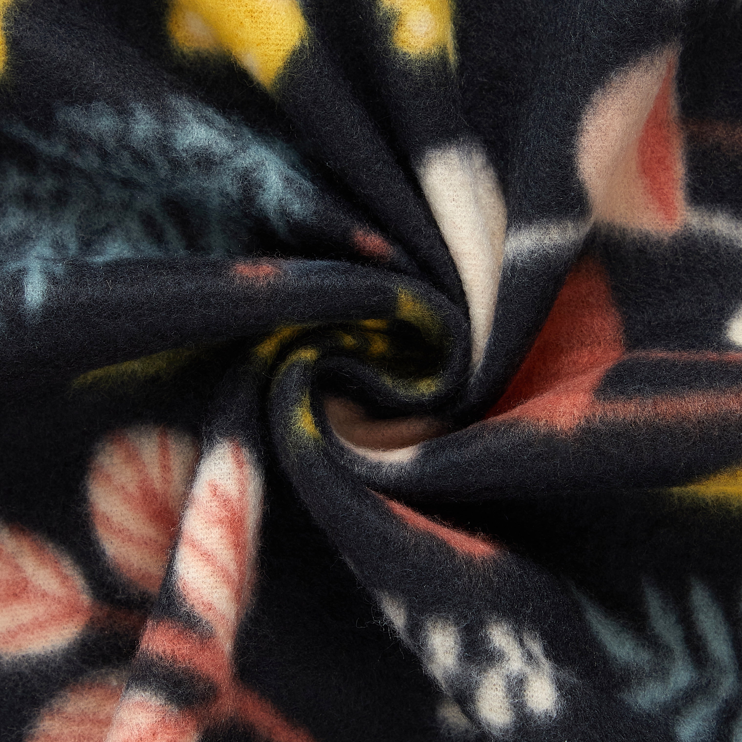 Mainstays Cozy Fleece Throw Blanket, Floral Mushroom, 50 in x 60 in
