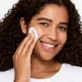 thumbnail image 4 of Exfoliante facial Clinique, loción clarificante, 60 ml, piel grasa mixta, 4 of 6